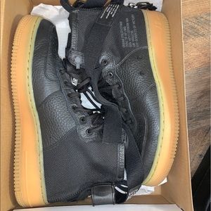 Nike SF Air Force 1s Mid